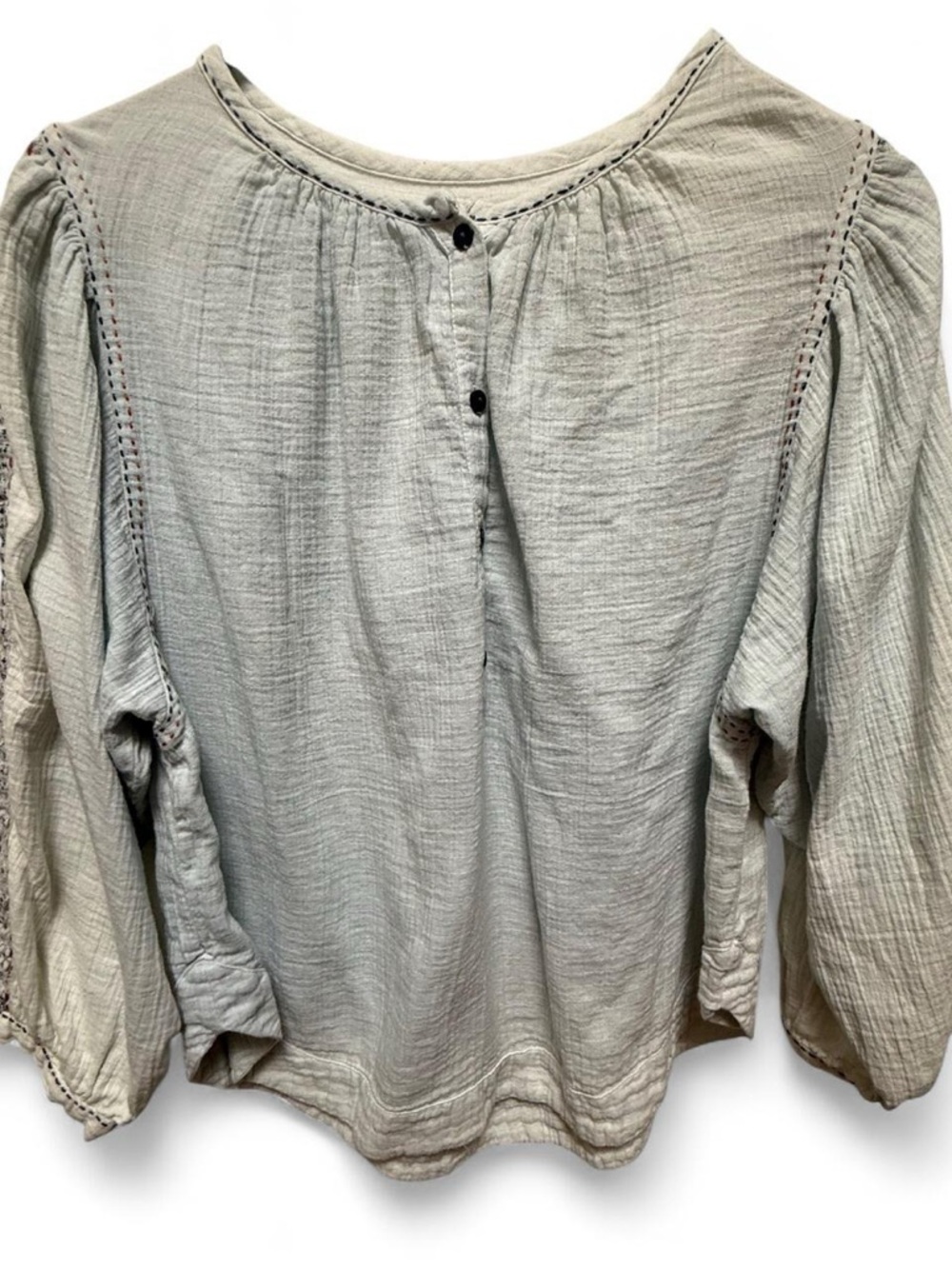 Velvet by Graham & Spencer Light Gray Textured Peasant Puff Sleeve Stitch Blouse